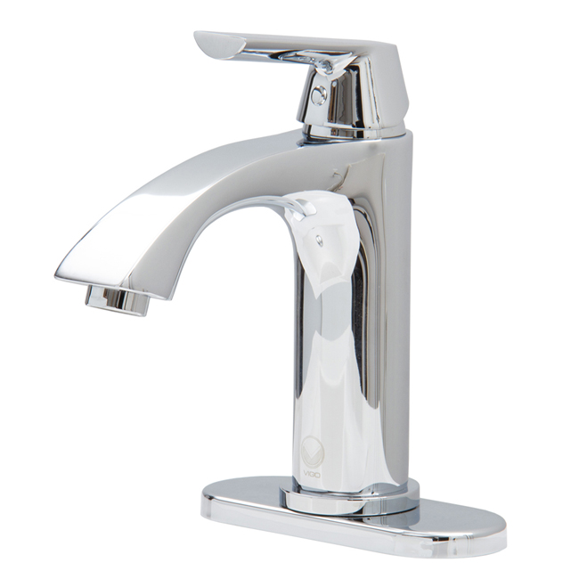 Single Lever Chrome Finish Faucet with Deck Plate Single Lever Chrome Finish Faucet with Deck Plate