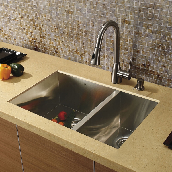 All-in-One Undermount Stainless Steel Kitchen Sink and Aylesbury Faucet Set