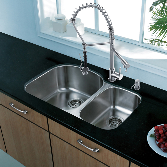 All in One 31-inch Undermount Stainless Steel Kitchen Sink and Faucet Set