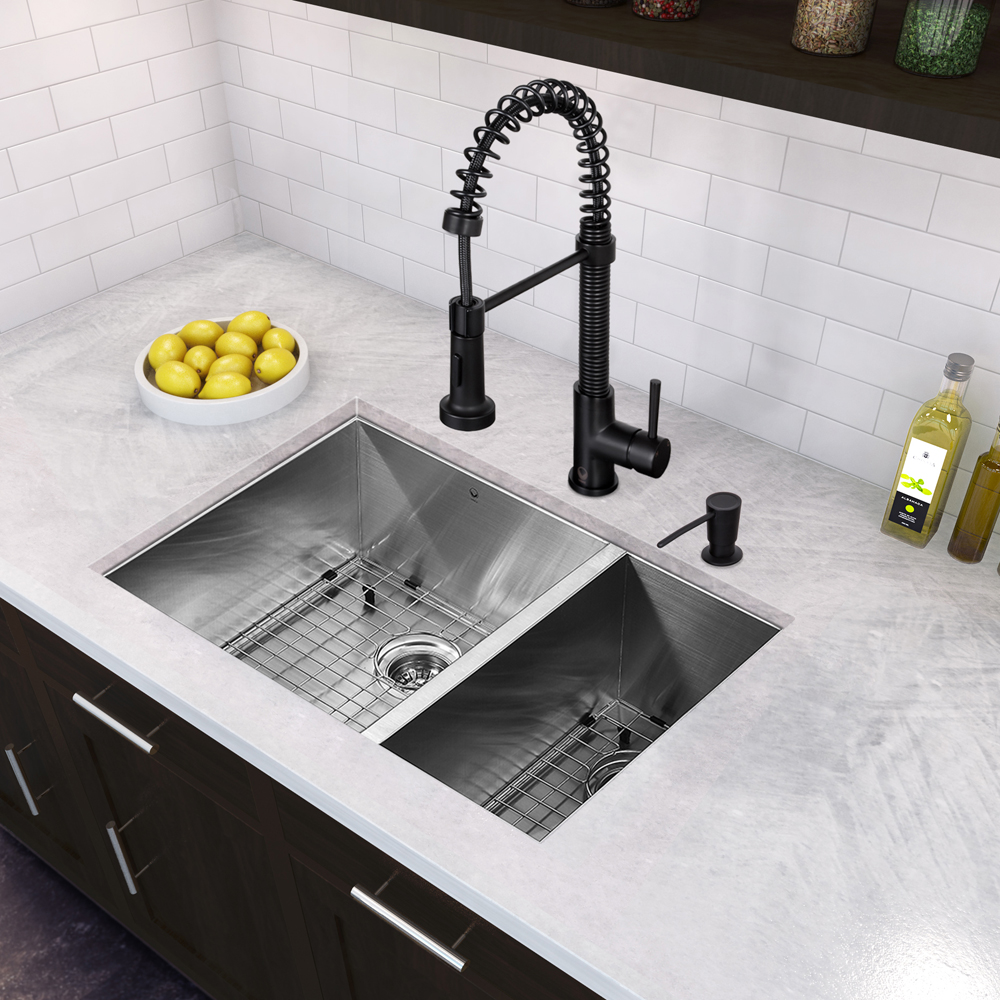 29-inch Undermount Stainless Steel 16 Gauge Double Bowl Kitchen Sink and Edison Matte Black Pull-Down Spray Kitchen Faucet