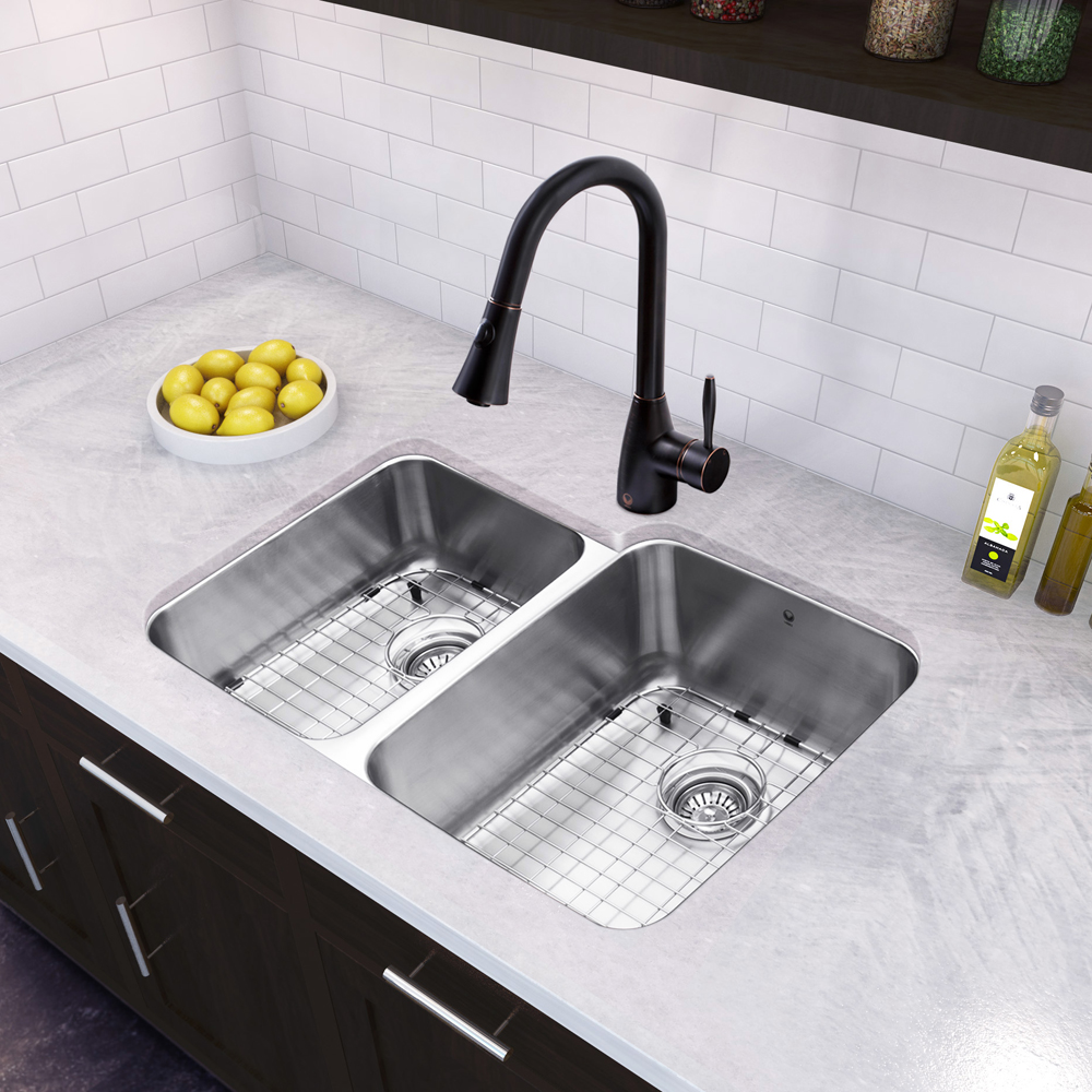 32-inch Undermount 18 Gauge Double Bowl Kitchen Sink and Aylesbury Antique Rubbed Bronze Pull-Down Spray Kitchen Faucet