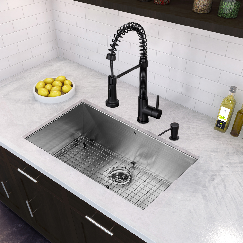 32-inch Undermount Stainless Steel 16 Gauge Single Bowl Kitchen Sink and Edison Matte Black Pull-Down Spray Kitchen Faucet