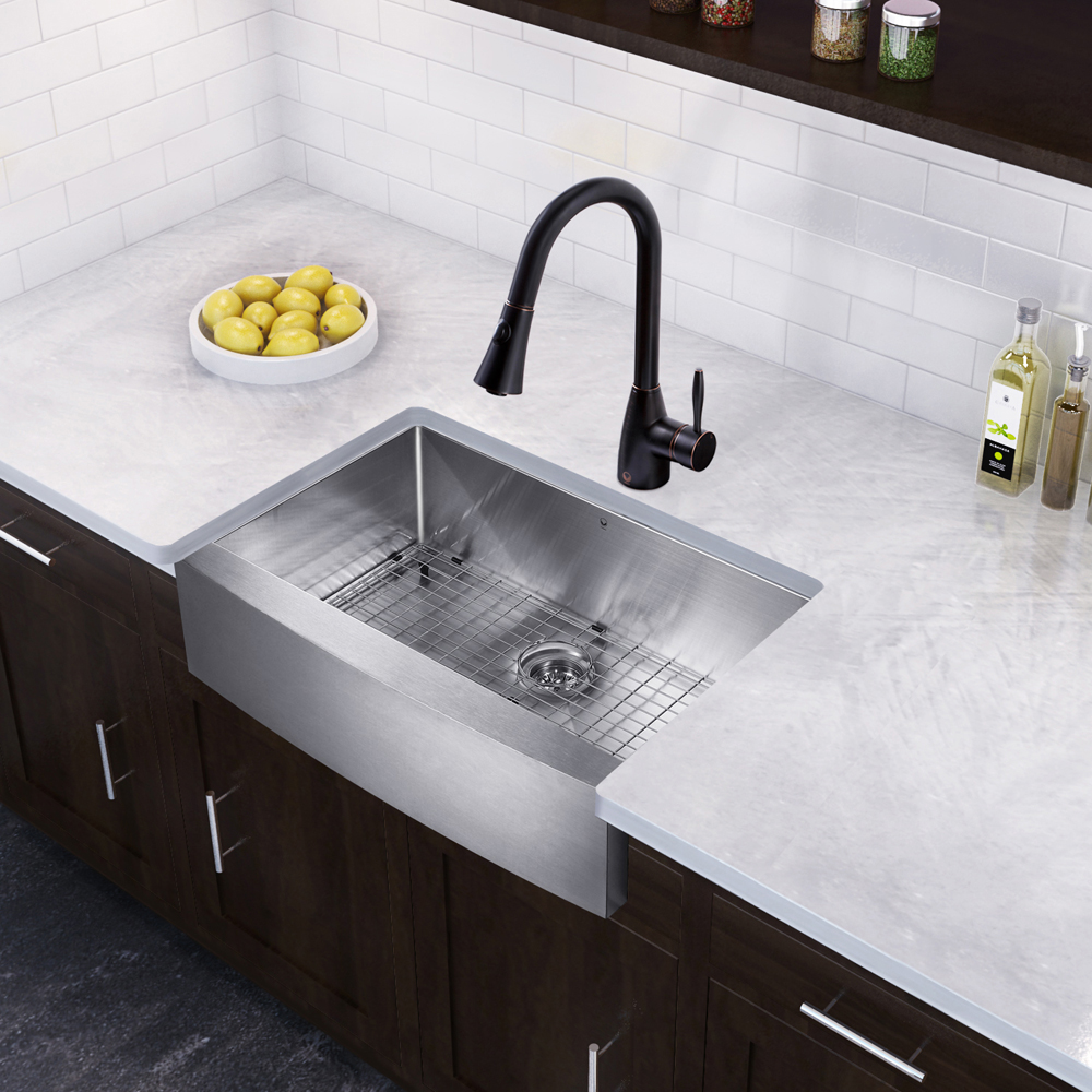 33-inch Farmhouse Stainless Steel 16 Gauge Single Bowl Kitchen Sink and Aylesbury Antique Rubbed Bronze Pull-Down Spray Kitchen Faucet