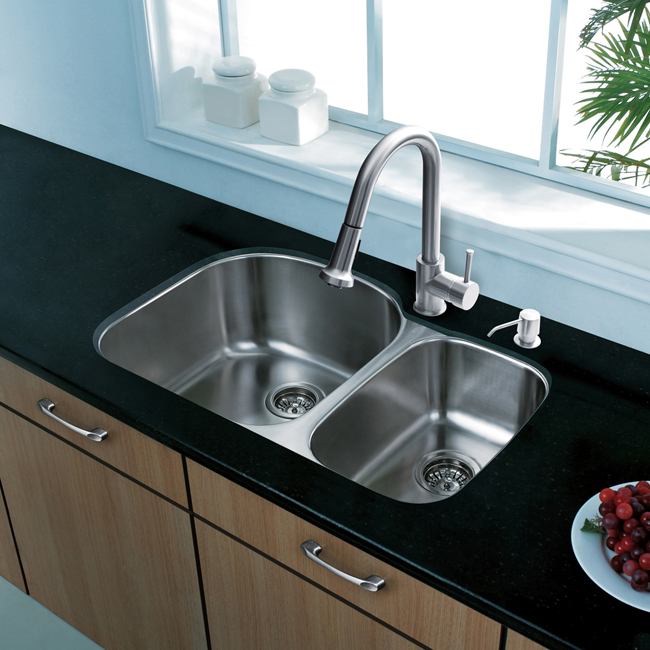 All in One 31-inch Undermount Stainless Steel Kitchen Sink and Faucet Set