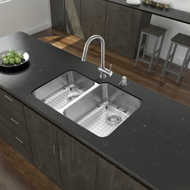 All in One 32-inch Undermount Stainless Steel Kitchen Sink and Faucet Set