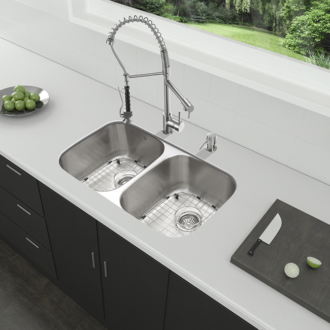 All in One 32-inch Undermount Stainless Steel Kitchen Sink and Faucet Set